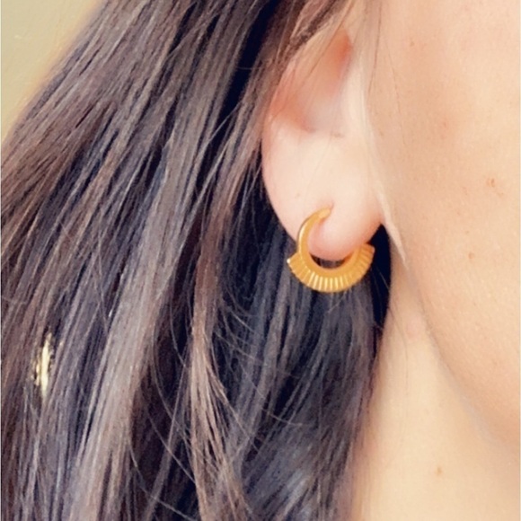 14k Gold Huggie Half Hoops - Picture 5 of 8